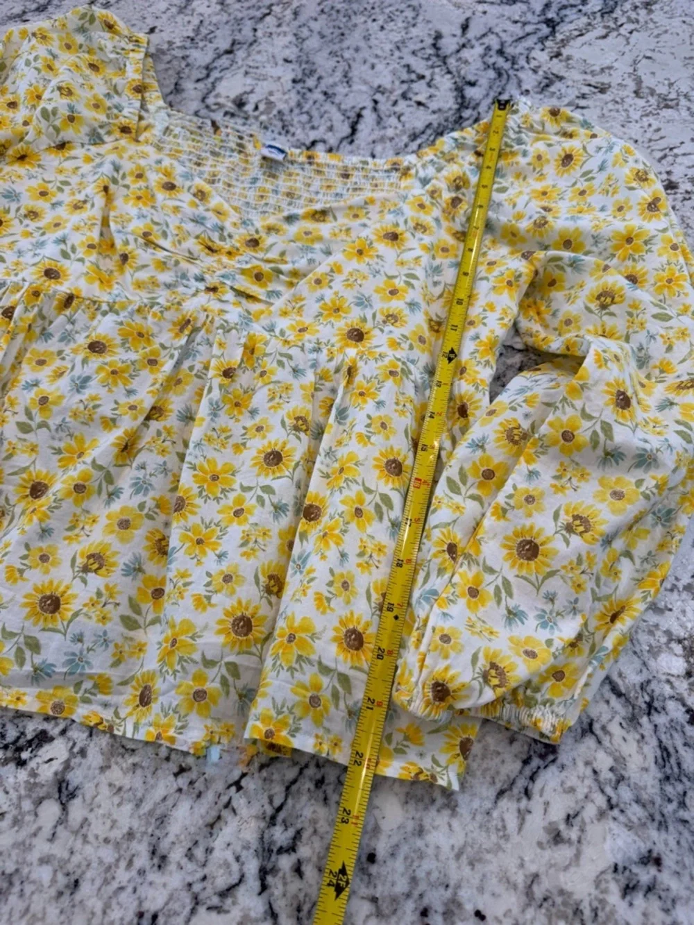Old Navy Sunflower Floral Smocked Peplum Top | Puff Sleeve Cottagecore Boho - Picture 7 of 10